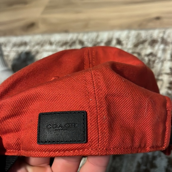 Coach hat - Picture 3 of 5